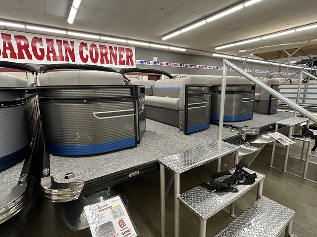 2023 Qwest Pontoons 822 E-Class RLS LT