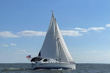 2007 Hunter 49