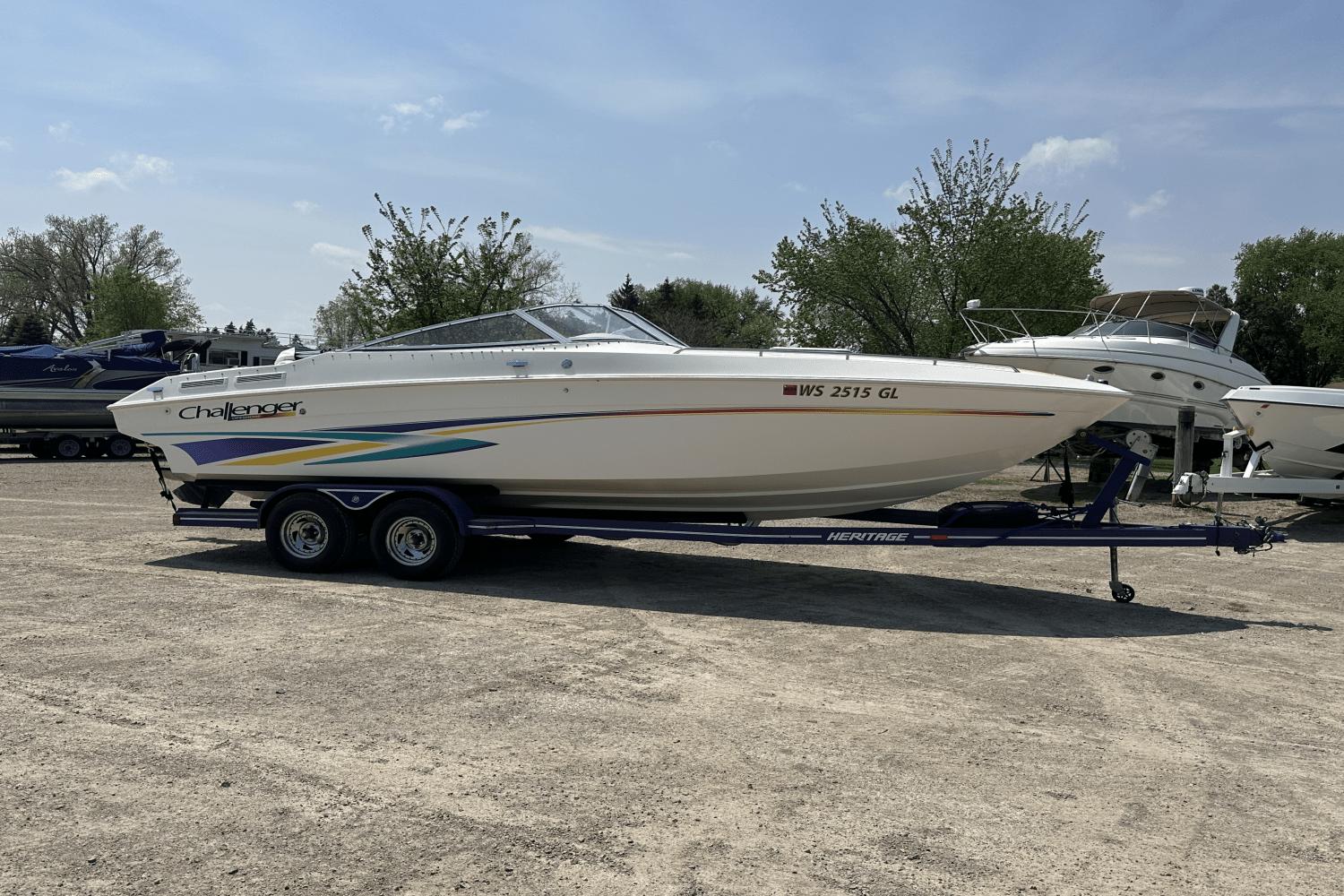 2000 Challenger Boats 24