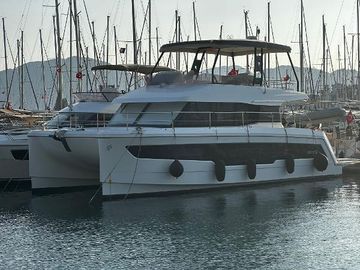 2022 Fountaine Pajot MY5
