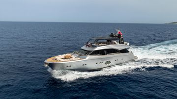 2013 Monte Carlo Yachts 86'7''