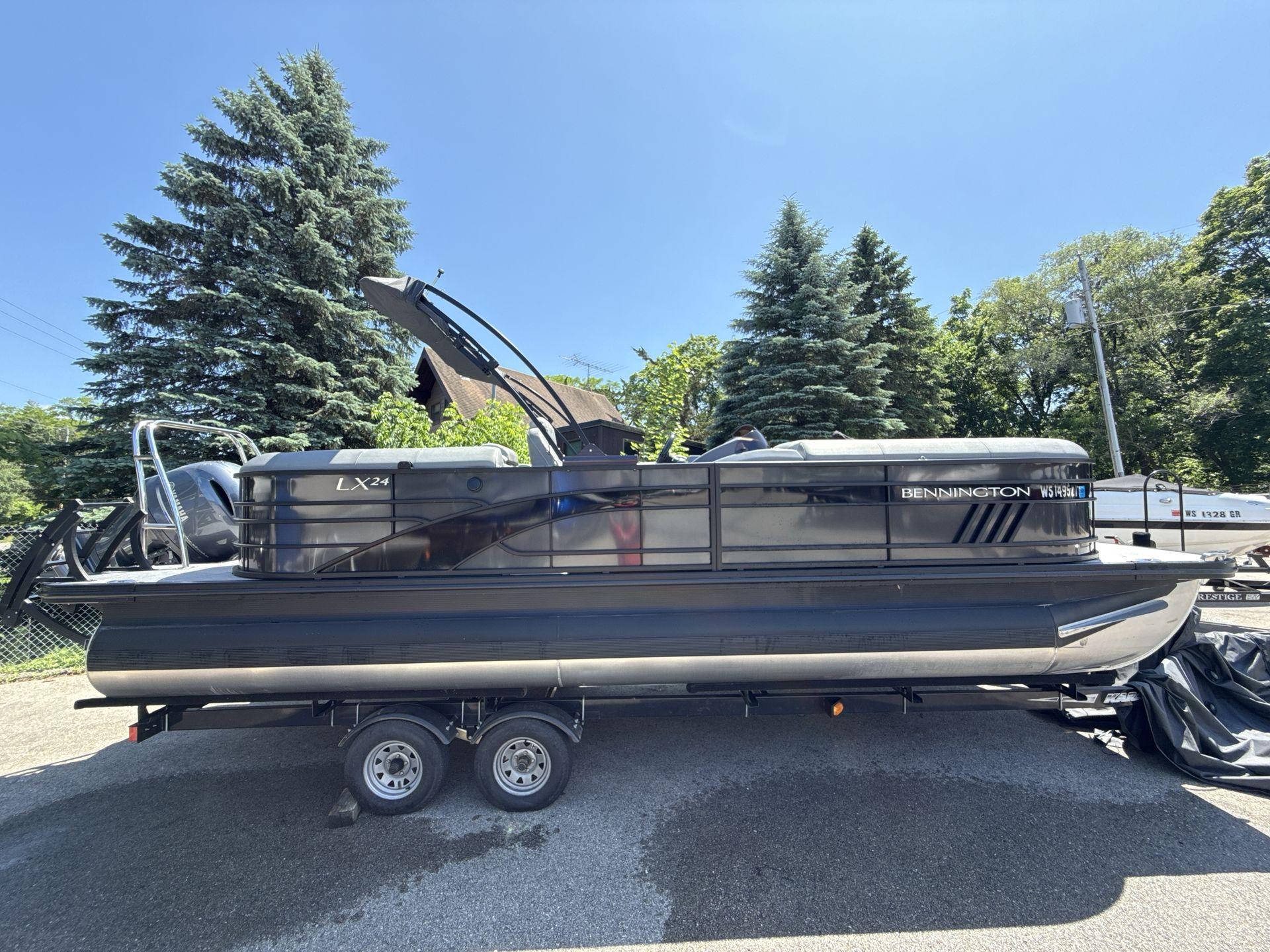 2022 Bennington 24LXSRC SPS TRI