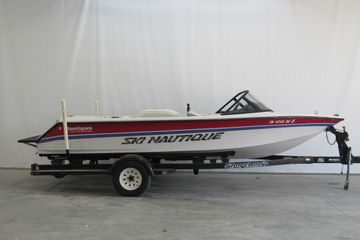 1996 Nautique Ski Nautique 196