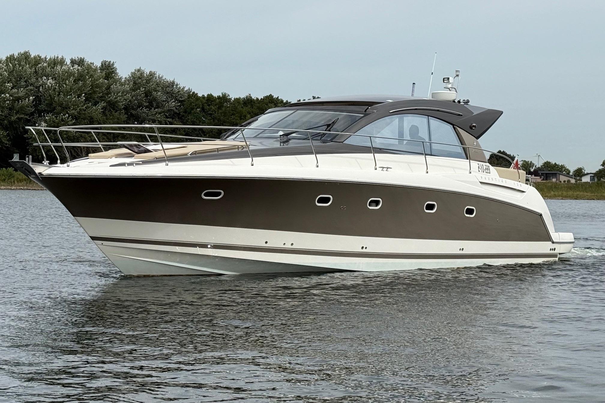 2009 Prestige 42