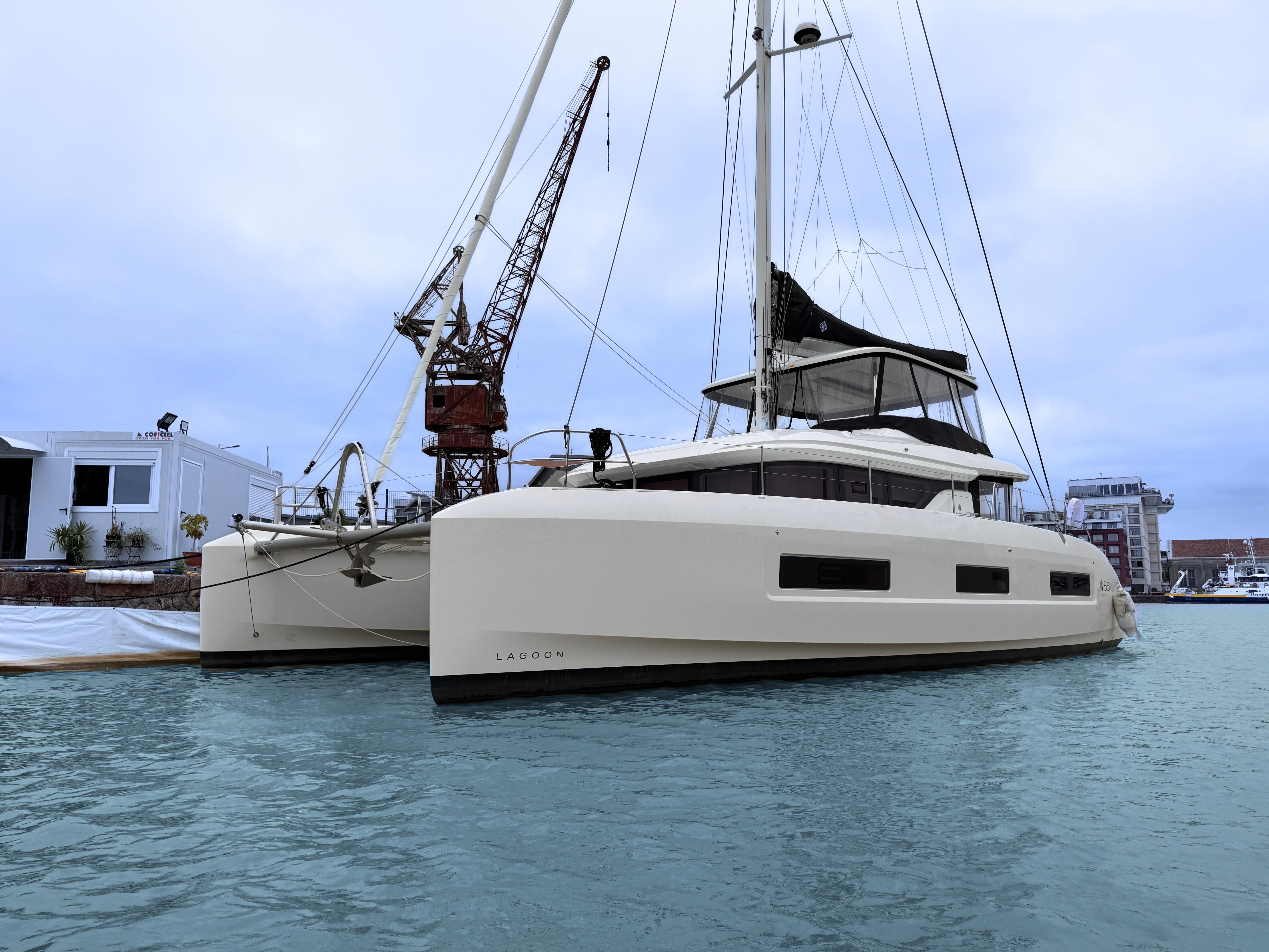 2025 Lagoon 55
