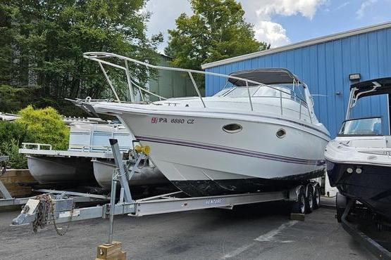 1997 Chris-Craft 30 Crowne