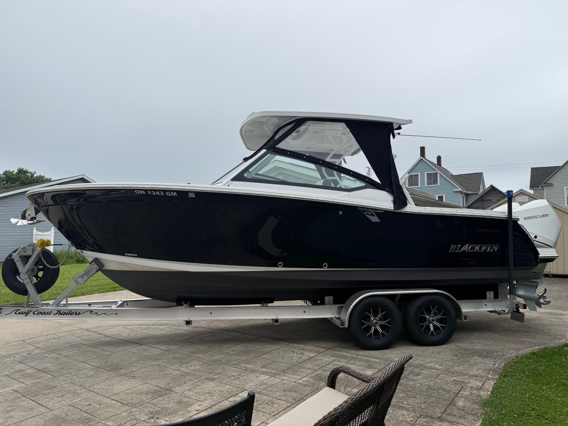 2022 Blackfin 272 DC