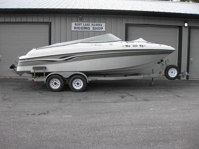 1999 Four Winns 220 HORIZON I/O 5.0 Gi 250PSHP W/TRAILER