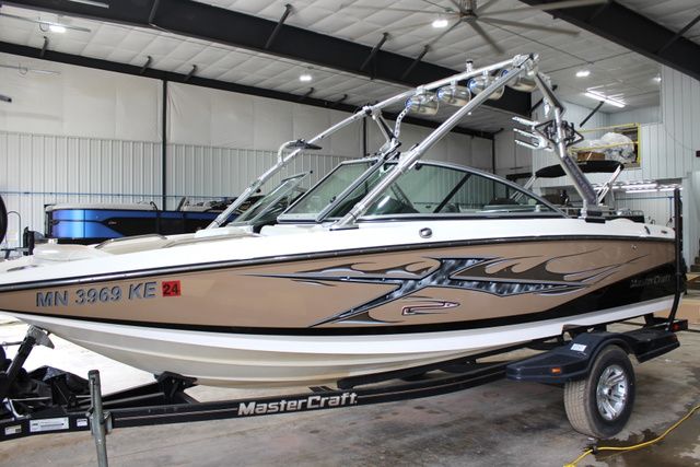 2007 MasterCraft X-2