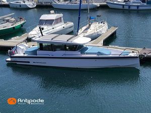 Axopar 37 XC CROSS CABIN AXOPAR 37 XC CROSS CABIN