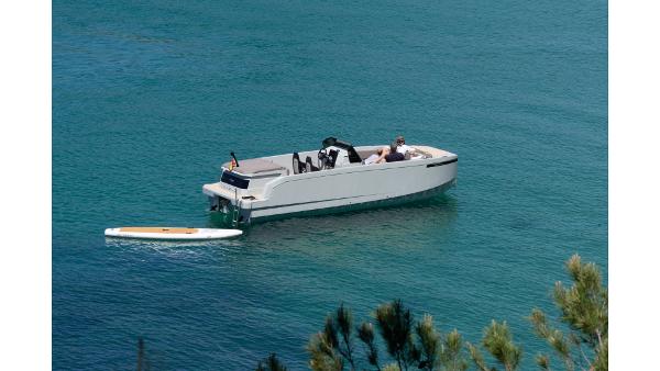 2025 De Antonio Yachts D23