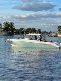 2019 Everglades 340 Dual Console