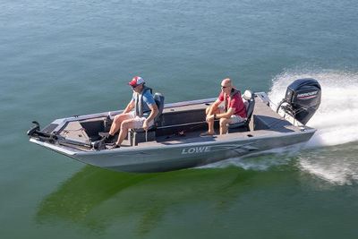 Lowe Skorpion Stick Steer Boat