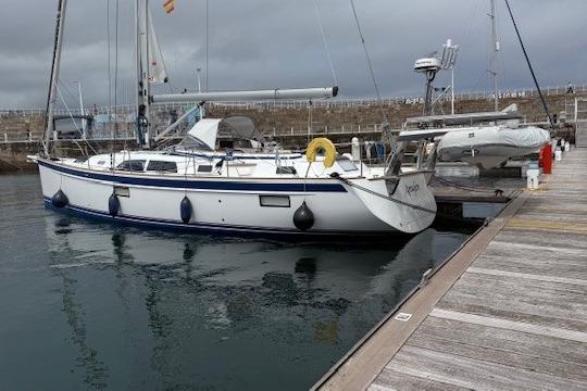 2024 Hallberg-Rassy 44