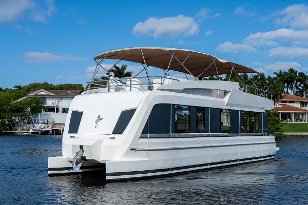 2017 Overblue 44 Powercat