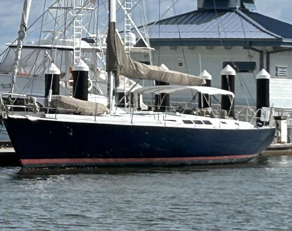 1991 Southern Wind 72