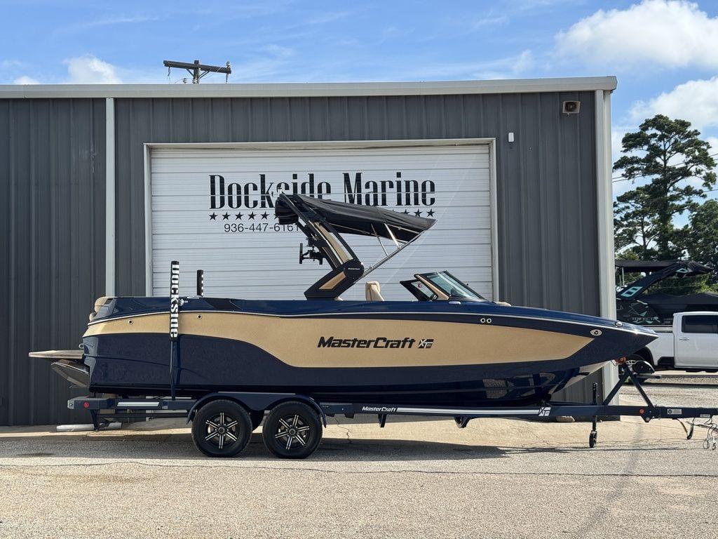 2022 MasterCraft XT24