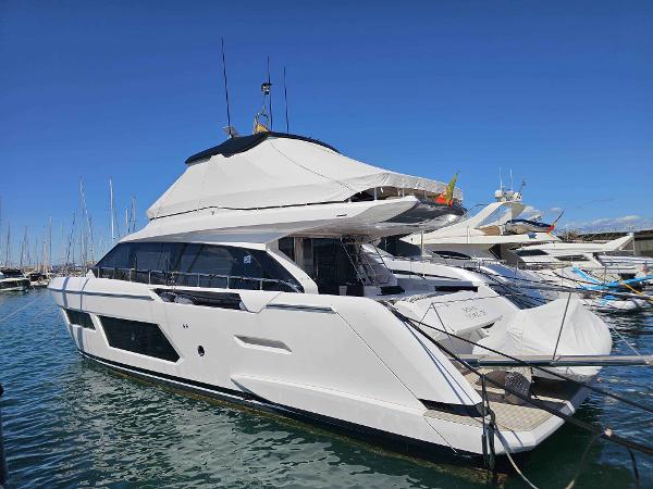 A FERRETTI A330101140370 関税送料込 FERRETTI YACHT 670 FOR SALE: Price, Availability & Options