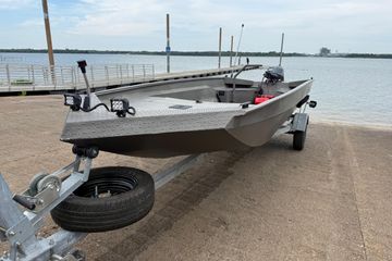 2021 Alweld 1852 Invader
