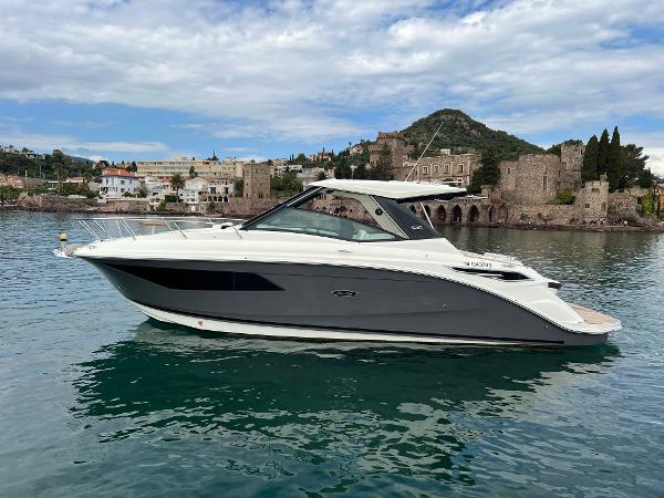 2022 Sea Ray Sundancer 320