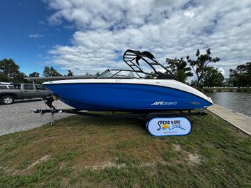 2025 Yamaha Boats AR250