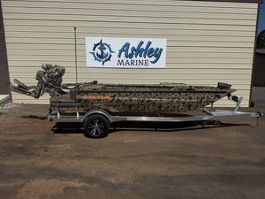 Excel Shallow Water F4 Pro Hull 1754