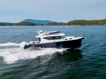 2024 Herley 11 Explorer