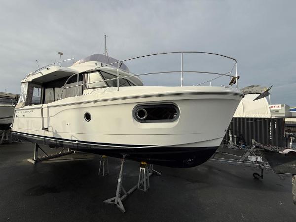 Beneteau Swift Trawler 30 Beneteau Swift Trawler 30