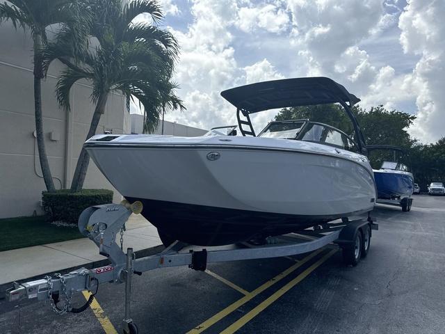 2025 Yamaha Boats 252SD