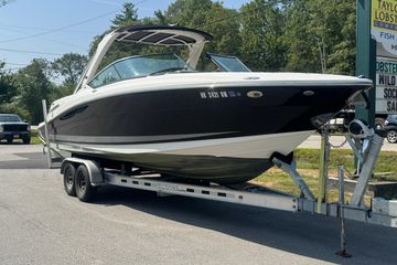 2011 Sea Ray 270 SLX