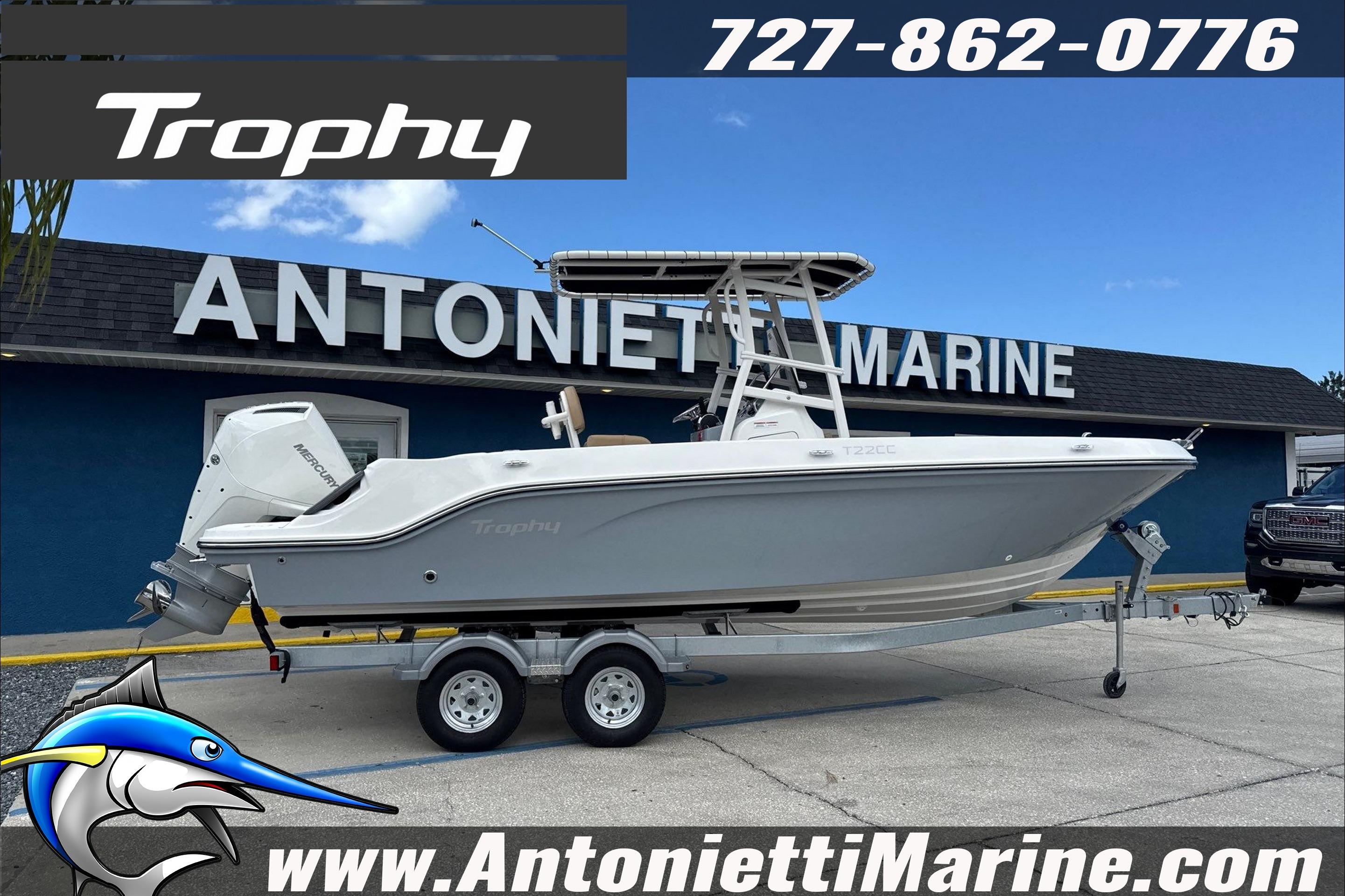 2026 Trophy T22CC Center Console