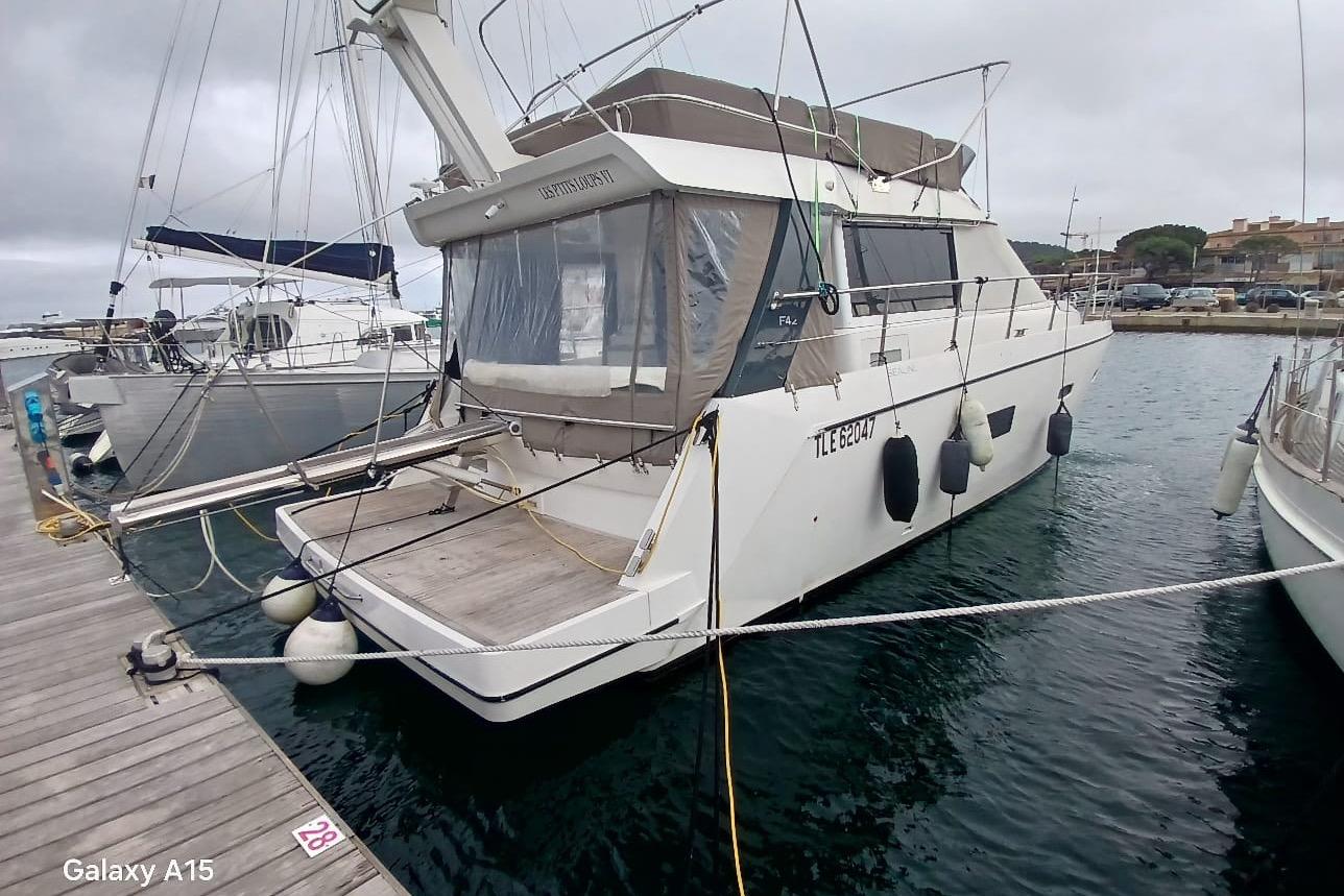 2012 Sealine 450F