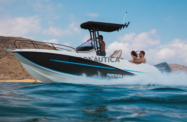 Quicksilver 705 open