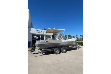 2017 Zodiac Medline 660