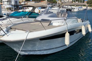 2015 Jeanneau Cap Camarat 8.5 WA