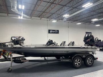 2026 Phoenix 819 ZXL