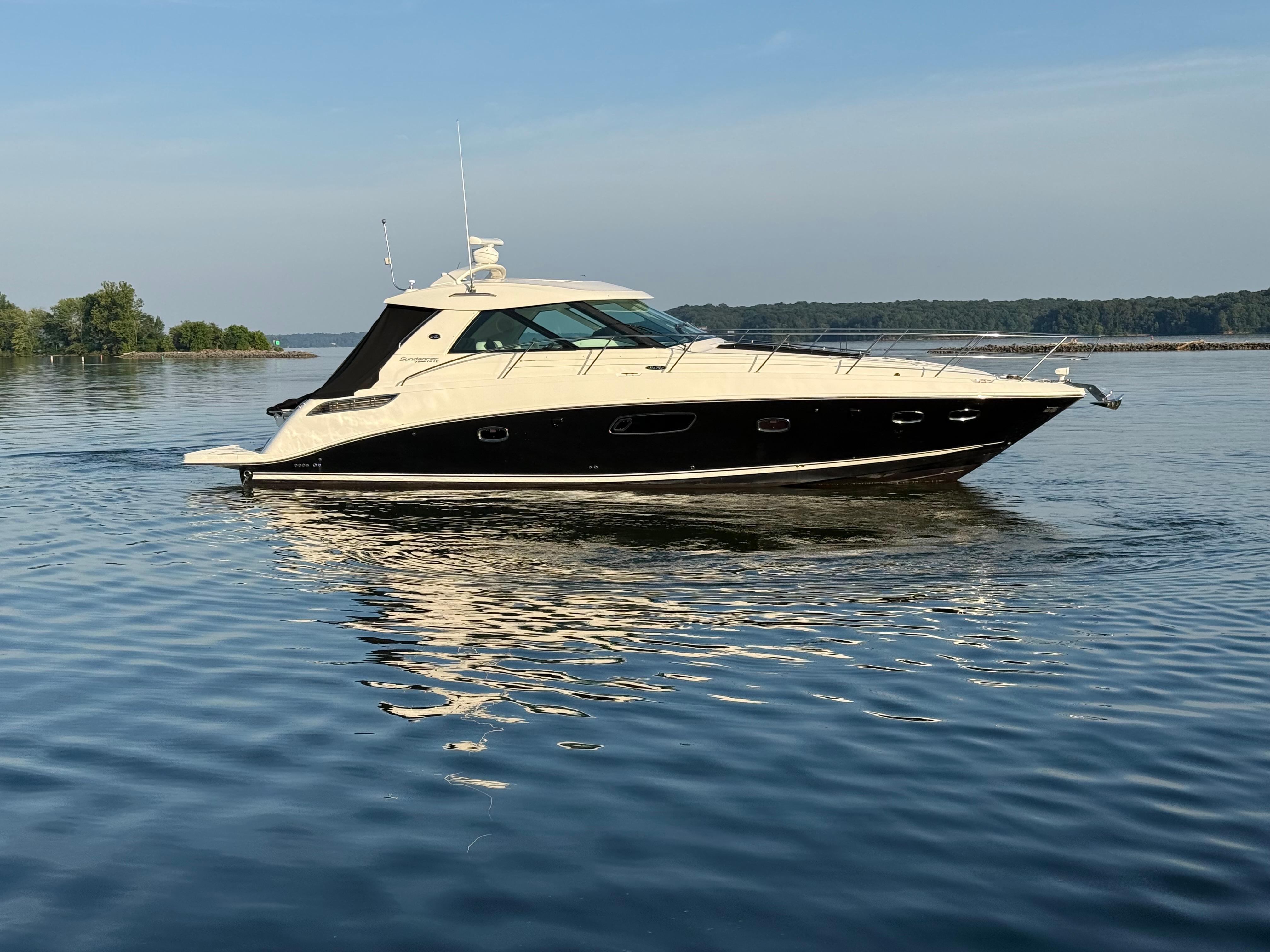 2011 Sea Ray 450 Sundancer