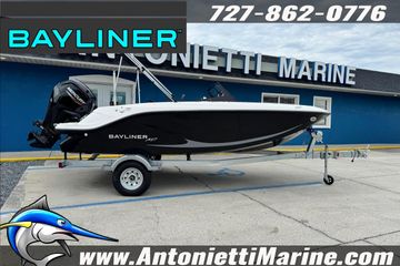 2026 Bayliner Element M17