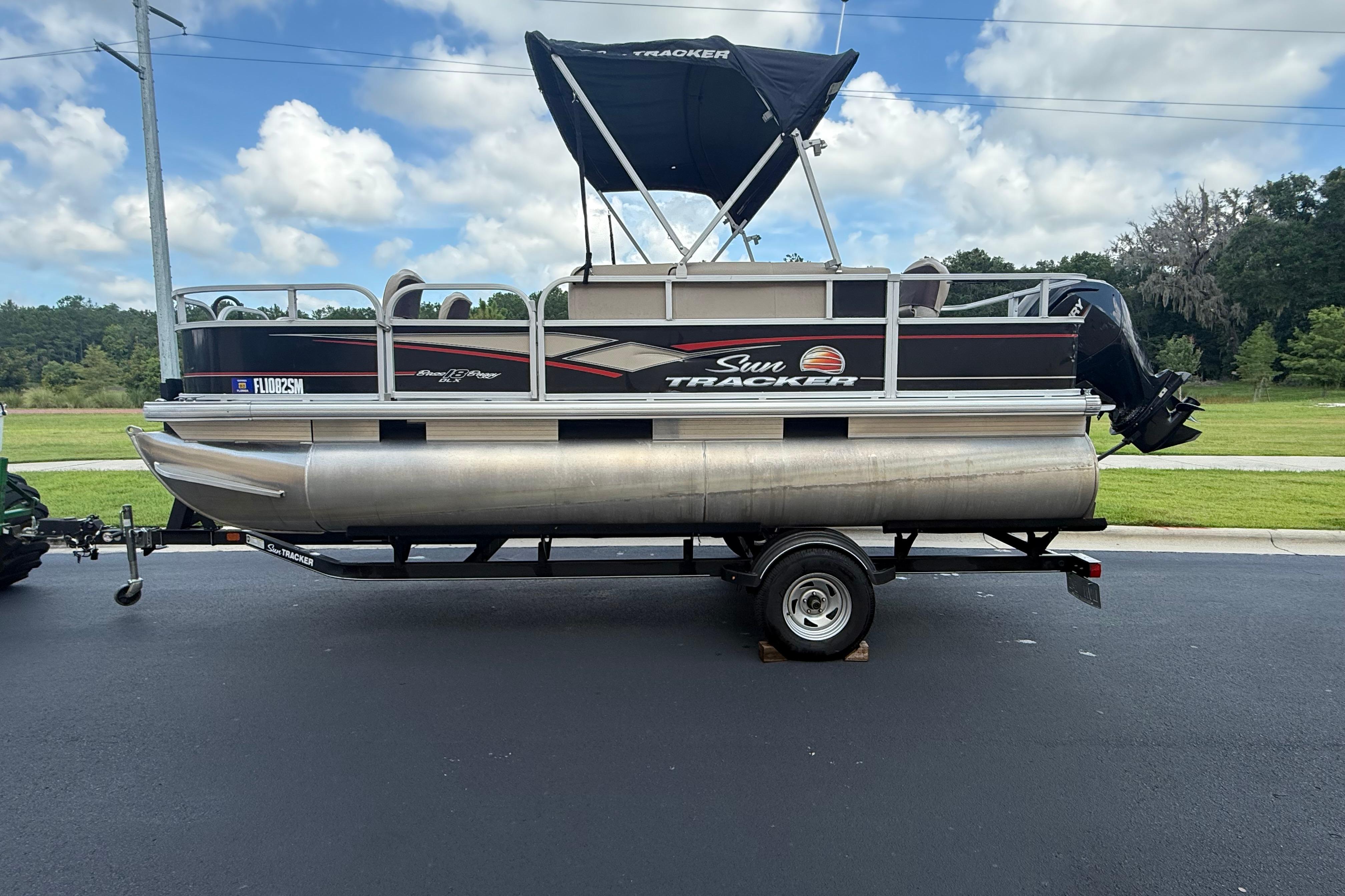 2019 Sun Tracker BB18DLX