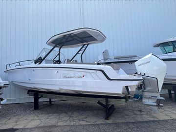 2025 Axopar 25 Cross Top