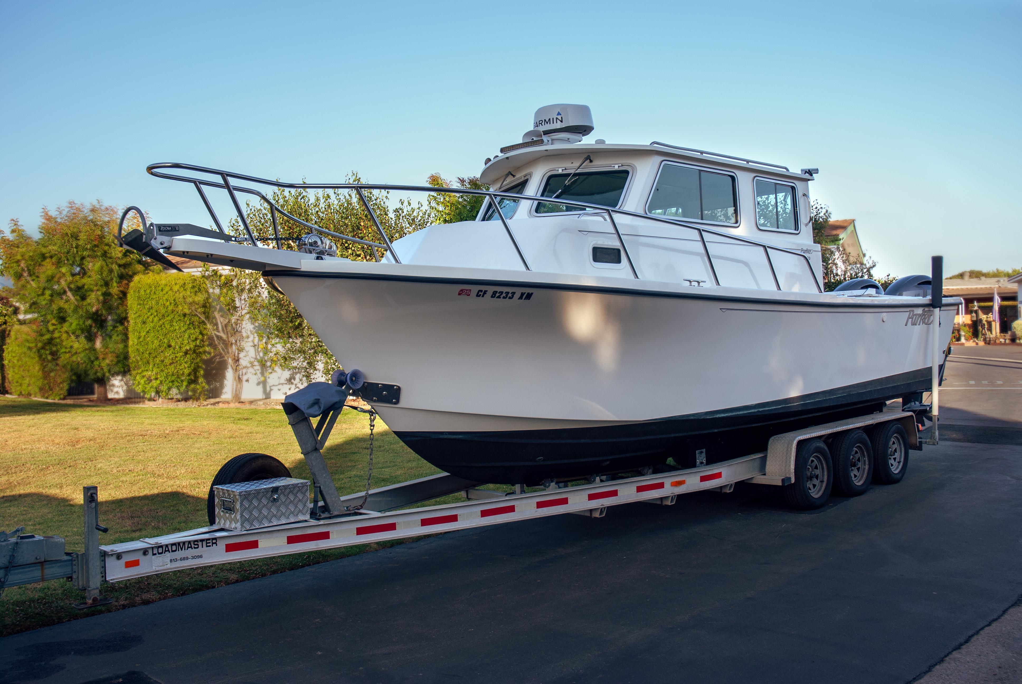 2014 Parker 2530 Extended Sport Cabin