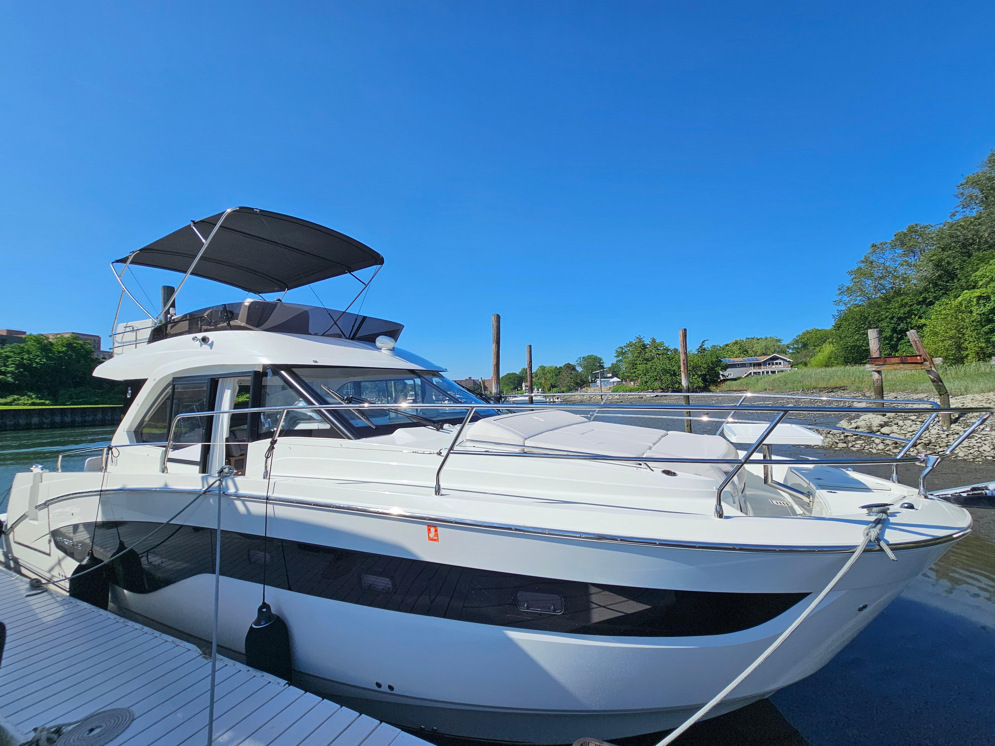Beneteau Antares 12