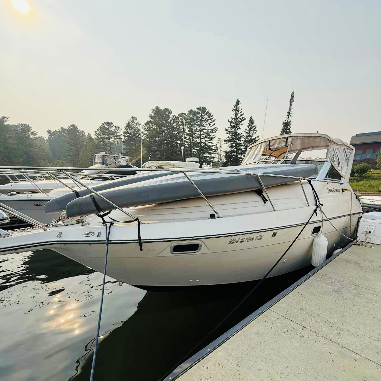 1998 Maxum 2800 SCR