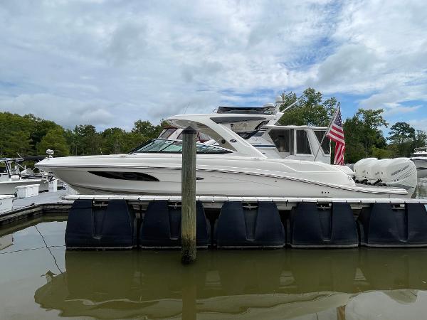 2017 Sea Ray SLX 350 Outboard