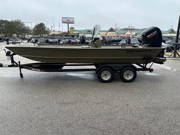 Tracker Grizzly 2072 CC boats for sale 