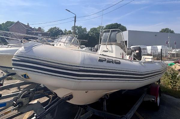 2004 Zodiac Pro Open 550
