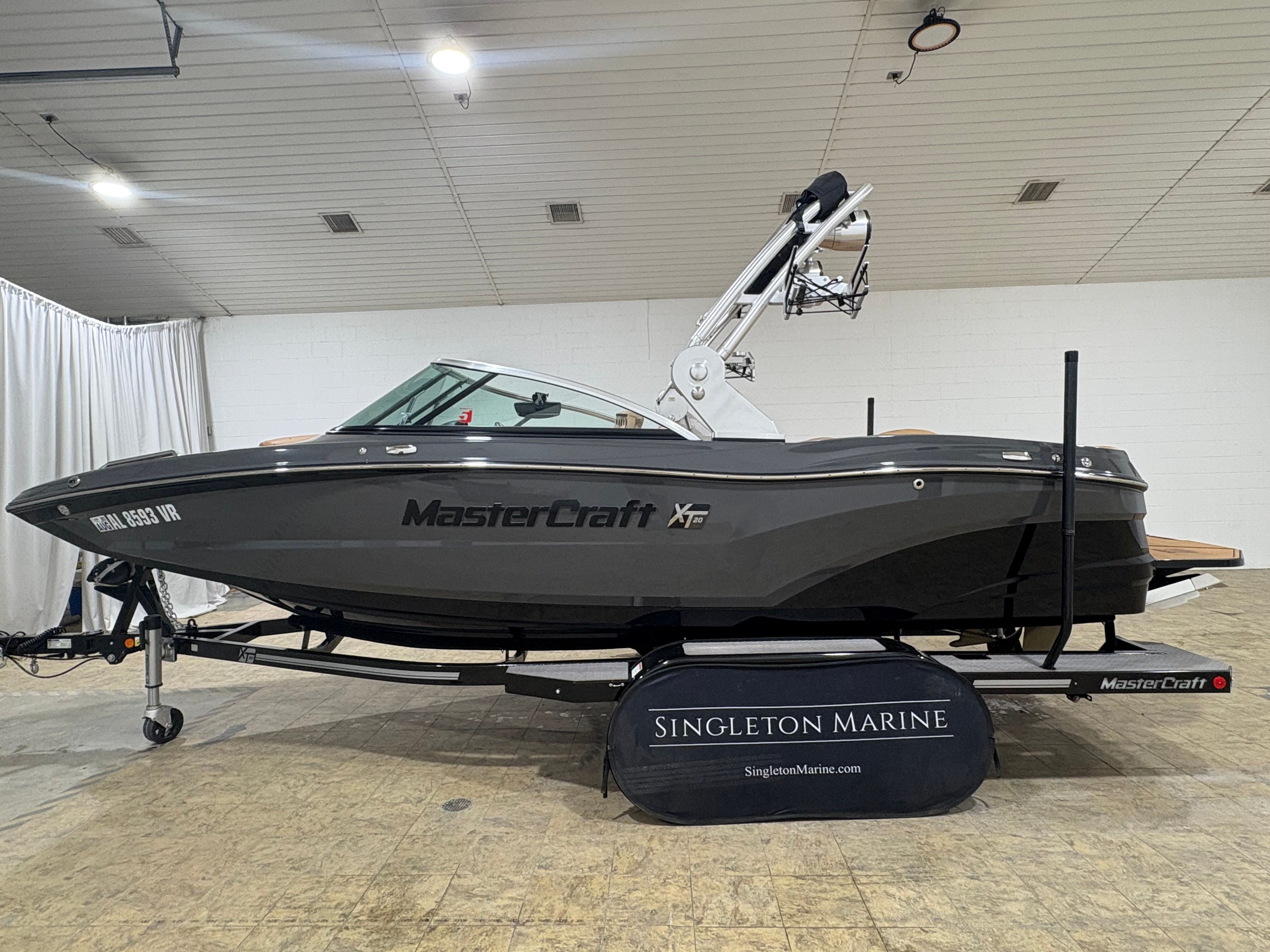 2020 MasterCraft XT20