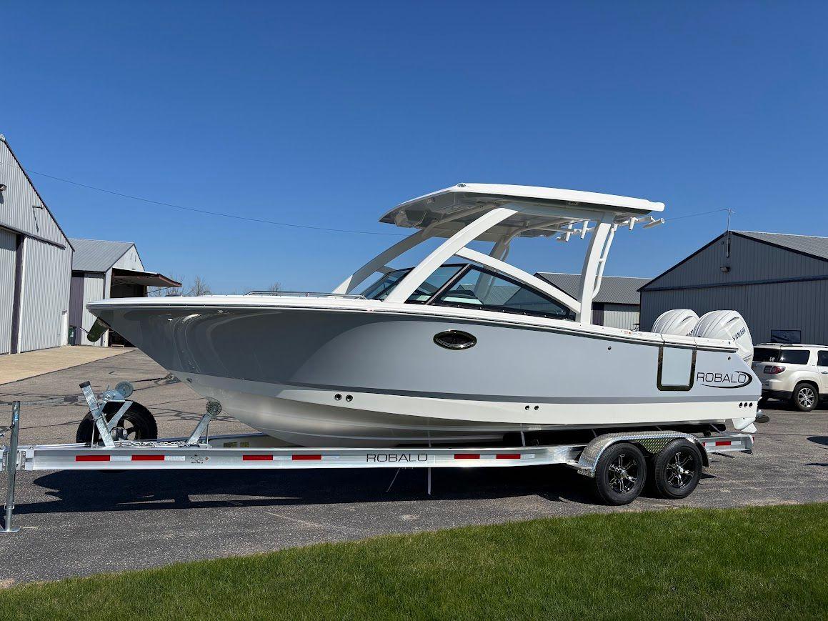 2025 Robalo 257 Dual Console