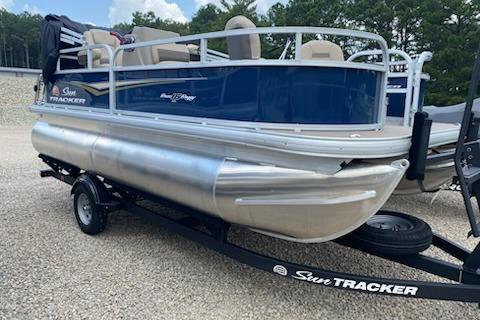2025 Sun Tracker Bass Buggy 16 XL Select