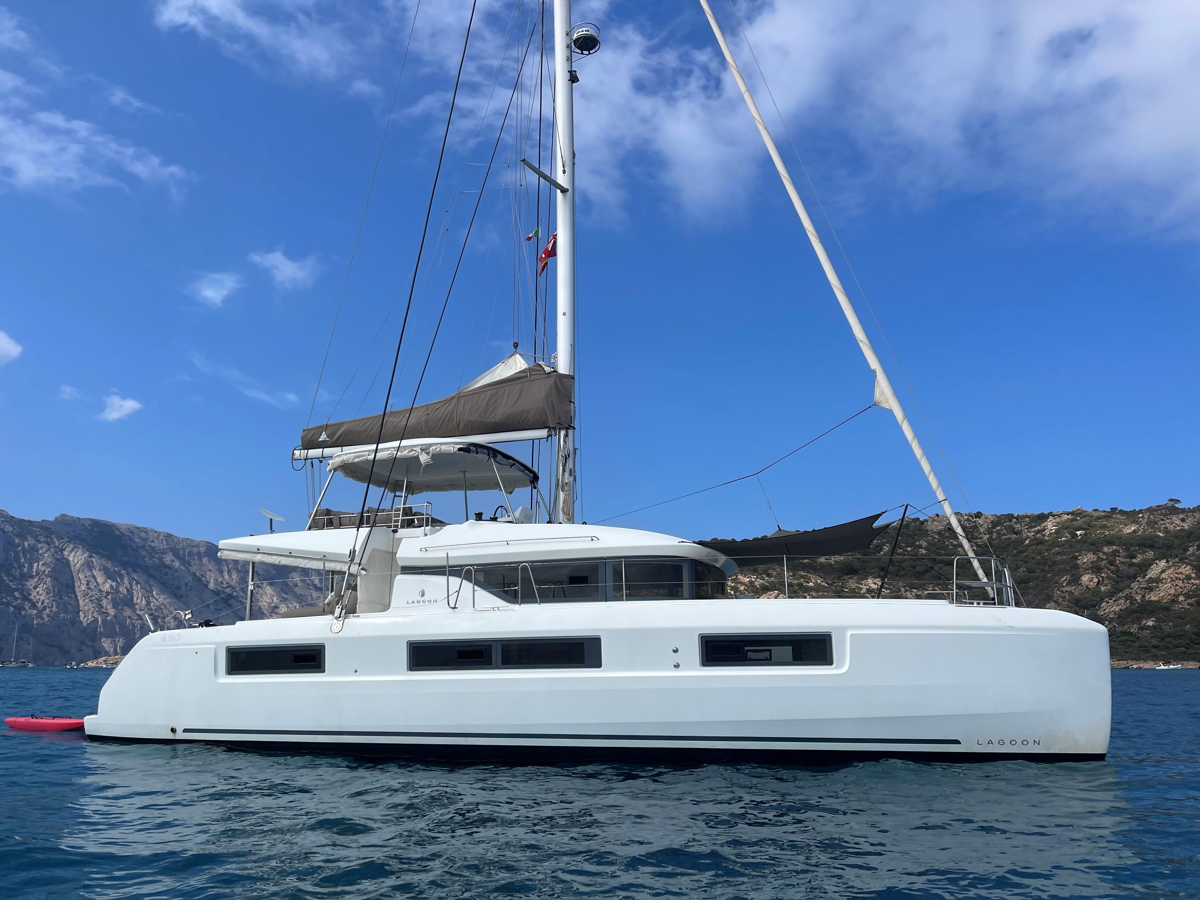 Lagoon 50 Lagoon 50 For Sale